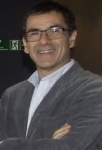 Dr. Omar Nazzal Nazal (Chile)